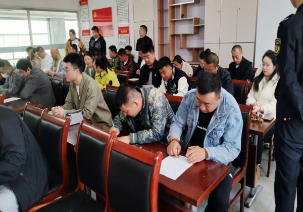 市交通運輸局組織召開2024年“旅游季”小微型客車租賃企業安全生產工作會議